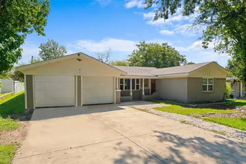 5000 Wyoming Trl, North Richland Hills, TX 76180