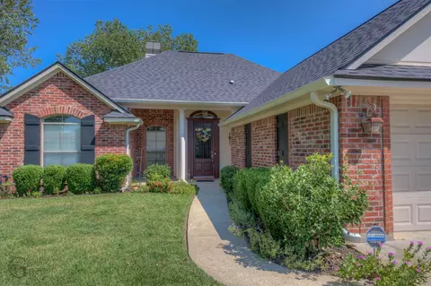 2048 Sand Crest Dr, Shreveport, LA 71118