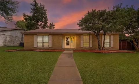 724 Via Barcelona, Mesquite, TX 75150