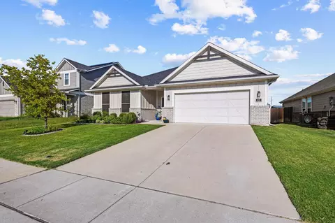 919 Swift Dr, Sherman, TX 75092