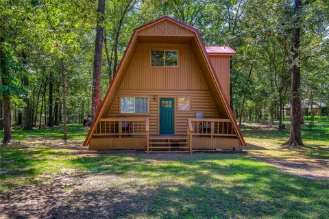 814 King Lake Dr, Scroggins, TX 75480