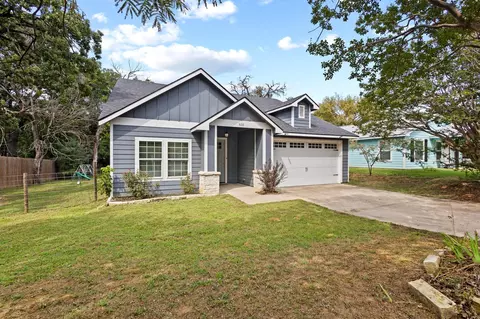 615 W Brock St, Denison, TX 75020
