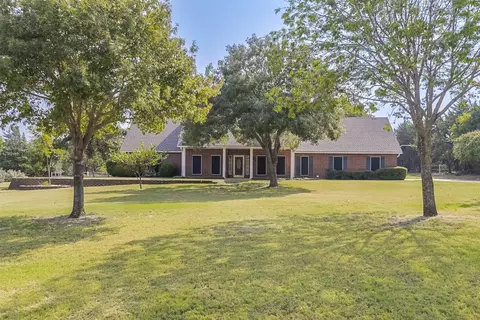 2410 Clearview Dr, Midlothian, TX 76065