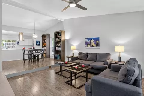 6331 N Jim Miller Rd, Dallas, TX 75228
