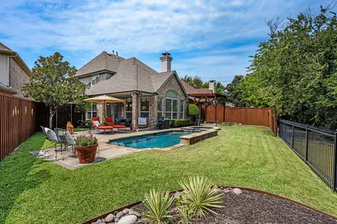 6724 Frankford Rd, Dallas, TX 75252