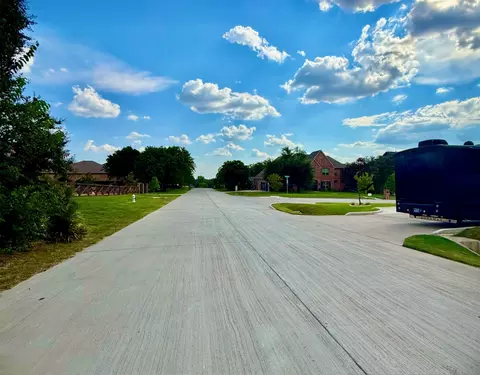 18 Marvin Dr, Keller, TX 76262