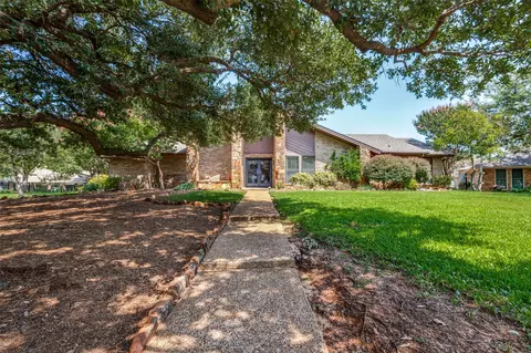 2016 Shadow Ridge Ct, Arlington, TX 76006