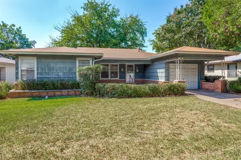 785 Fernwood St, Fort Worth, TX 76114