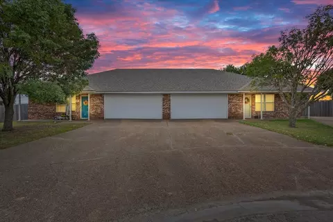905 Black Diamond Cir, Hewitt, TX 76643