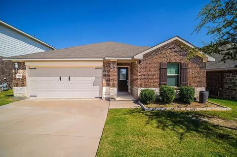 6320 Copperhead Dr, Fort Worth, TX 76179
