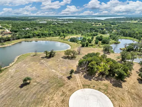 2061 Lindale Ln, Granbury, TX 76049