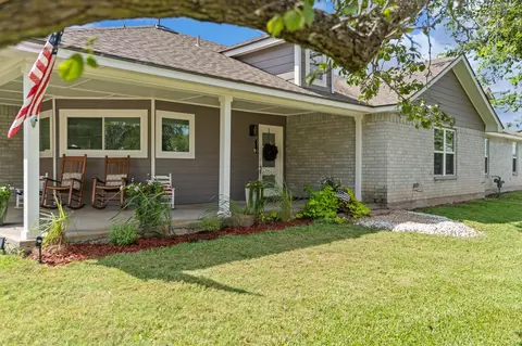 310 Edwards St, Riesel, TX 76682