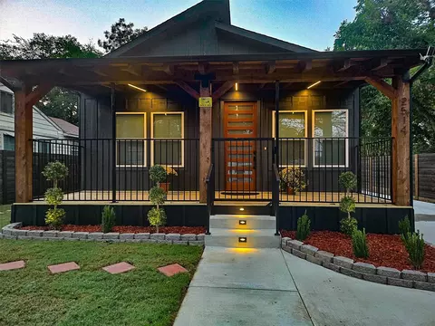 2514 Marburg St, Dallas, TX 75215
