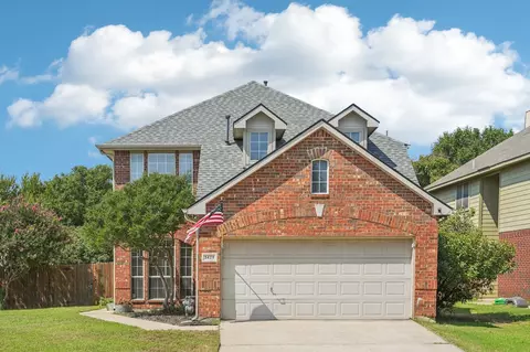 5429 Pecan Creek Cir, Fort Worth, TX 76244