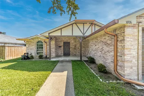 3006 Ruidosa Ave, Dallas, TX 75228