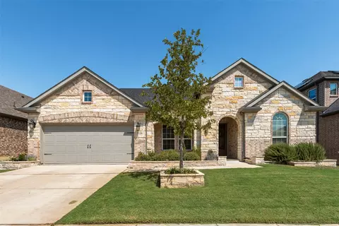 1124 Huckleberry St, Northlake, TX 76226