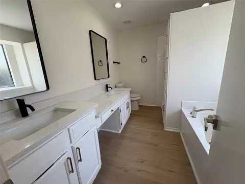 Bath - 3511 Beech St, Rowlett, TX 75089 photo 1 of 3