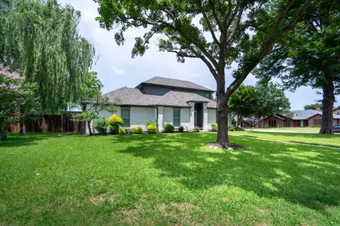 701 Retriever Ln, Mesquite, TX 75150