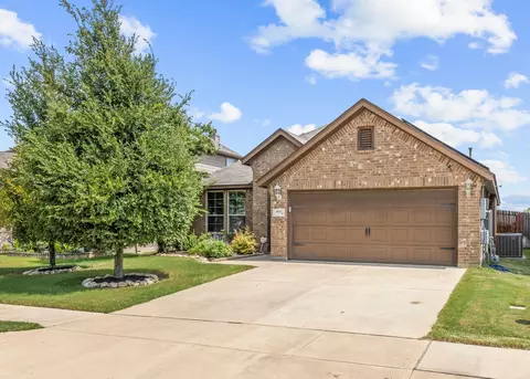 5912 Mackerel Dr, Fort Worth, TX 76179