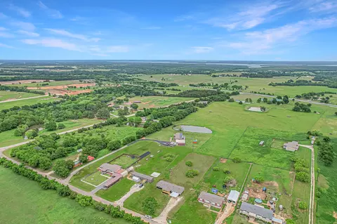 284 Pine Grove Rd, Gordonville, TX 76245
