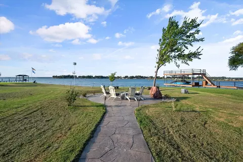122 Moonlight Pt, Corsicana, TX 75109