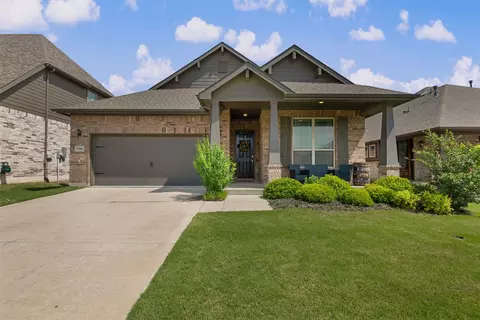 1305 Saddle Ridge Dr, Aubrey, TX 76227