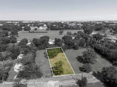 805 Benton Dr, Waco, TX 76706