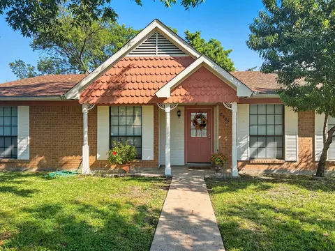 2305 Matterhorn Dr, Garland, TX 75044