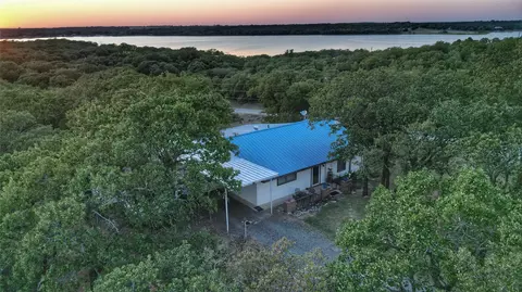 373 Nocona Dr, Nocona, TX 76255