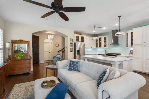 925 Brook Forest Ln, Euless, TX 76039 photo 18