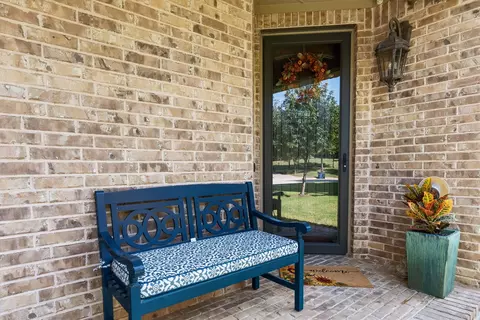 925 Brook Forest Ln, Euless, TX 76039 photo 4