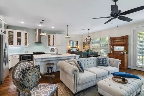 925 Brook Forest Ln, Euless, TX 76039 photo 15