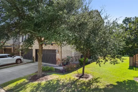 925 Brook Forest Ln, Euless, TX 76039 photo 3