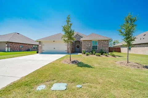 1518 Running Brook Ct, Kaufman, TX 75142