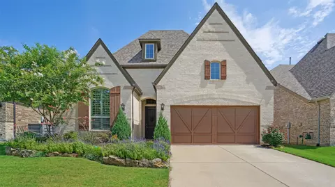 825 Pier St, Aubrey, TX 76227