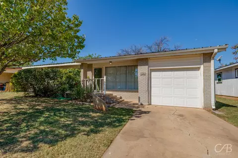 1026 S Pioneer Dr, Abilene, TX 79605