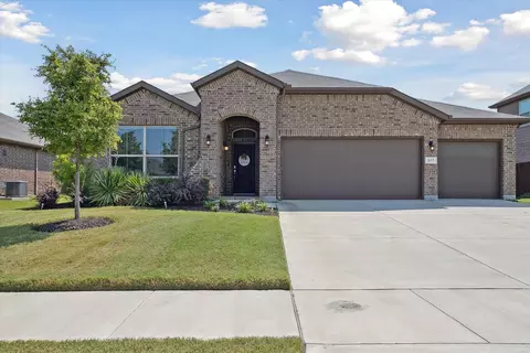 541 Dunster Ln, Saginaw, TX 76131