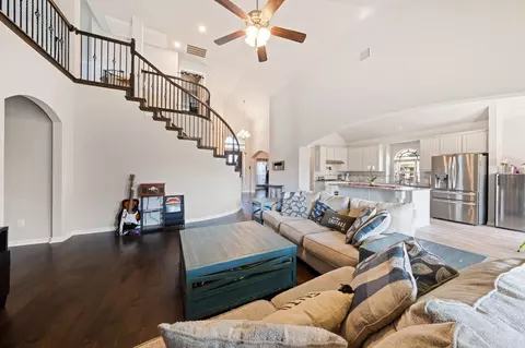 264 Northstar Ln, Waxahachie, TX 75165