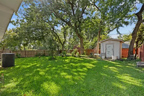 Exterior - 309 Westover Dr, Euless, TX 76039 photo 7 of 7