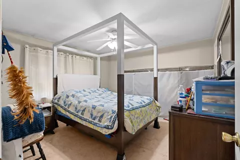 Bedroom - 309 Westover Dr, Euless, TX 76039 photo 2 of 3