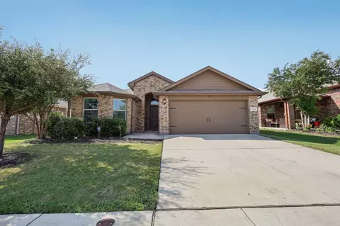 728 Wylie St, Crowley, TX 76036