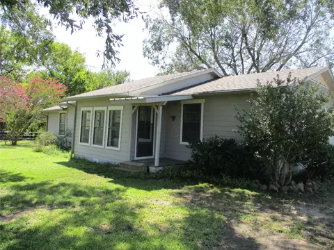211 Rs County Road 1451, Point, TX 75472