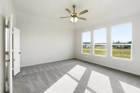 Bedroom - 1100 Trinity Dr, Springtown, TX 76082 photo 2 of 5