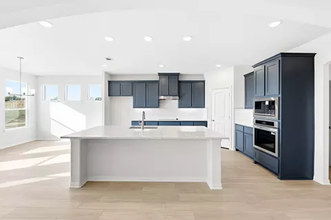 Kitchen - 1100 Trinity Dr, Springtown, TX 76082 photo 1 of 2