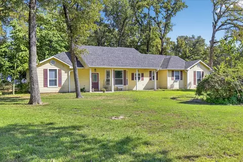 100 Indian Blanket Ln, Trinidad, TX 75163