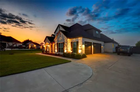 6210 Siena Cir, Midlothian, TX 76065