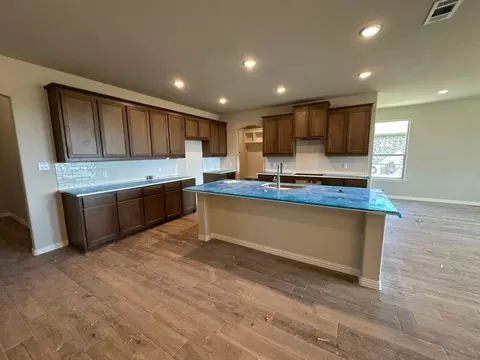 Kitchen - 1108 Trinity Dr, Springtown, TX 76082 photo 1 of 1
