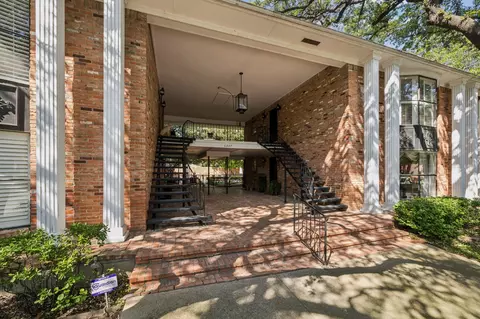 6337 Bandera Ave #D, Dallas, TX 75225