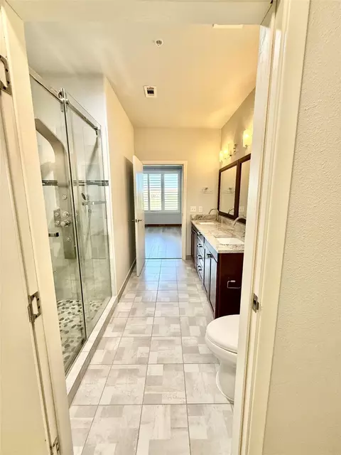 1220 W Trinity Mills Rd #2013, Carrollton, TX 75006