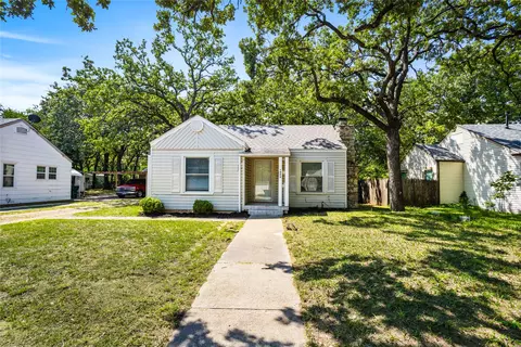 1909 Layton Ave, Haltom City, TX 76117